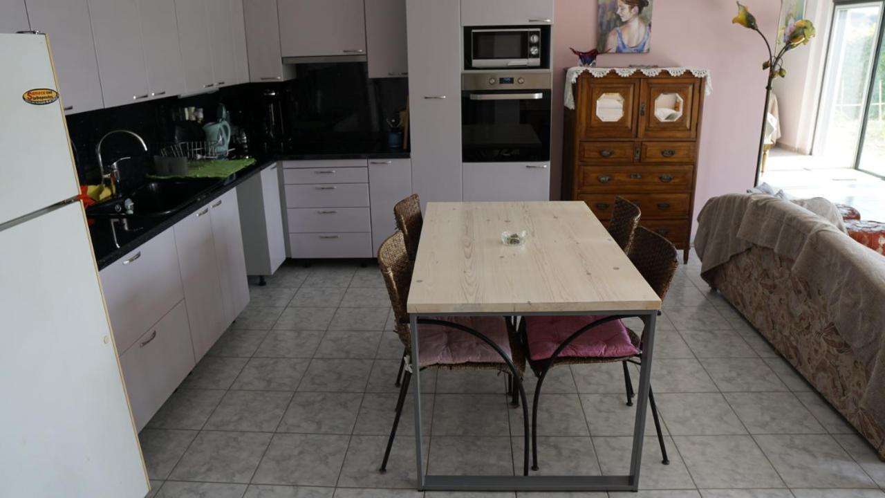 Romanos Patras Studio Zewnętrze zdjęcie
