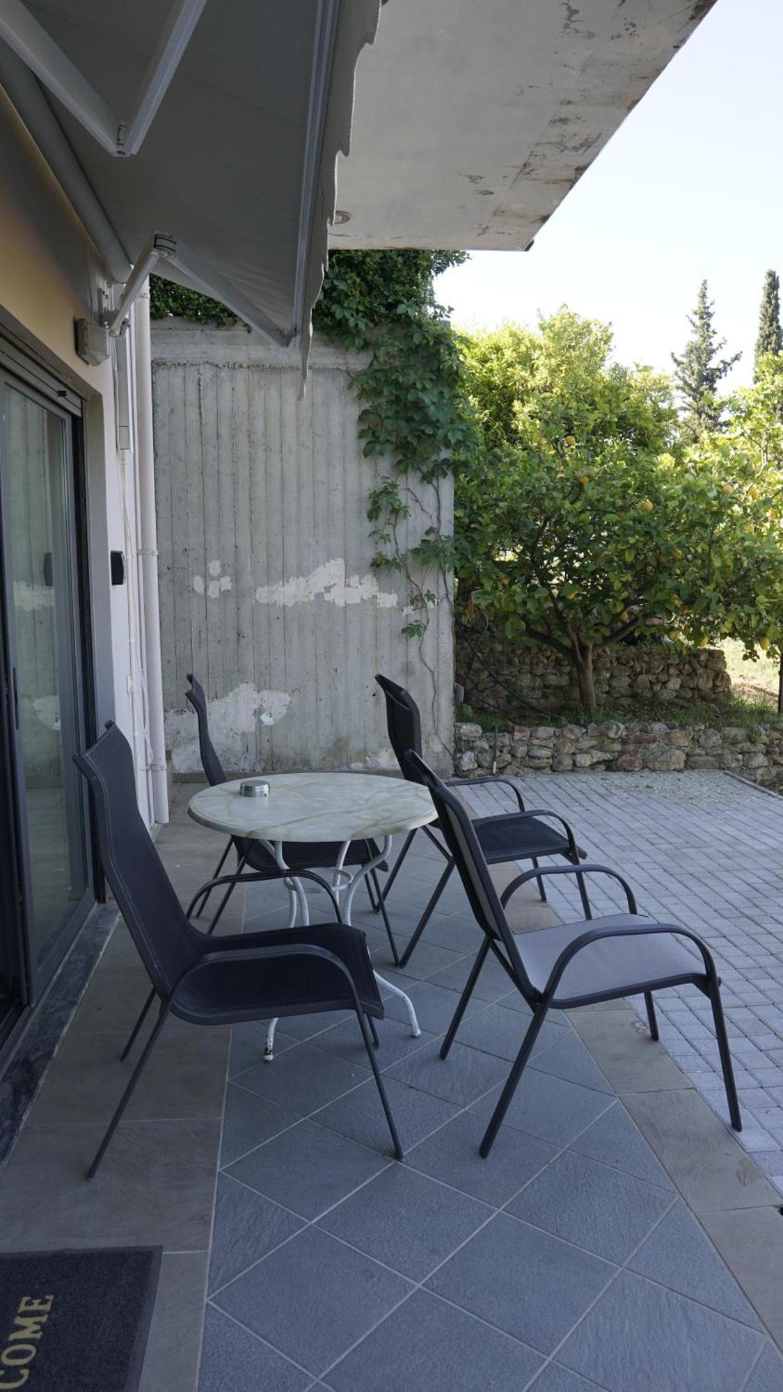 Romanos Patras Studio Zewnętrze zdjęcie